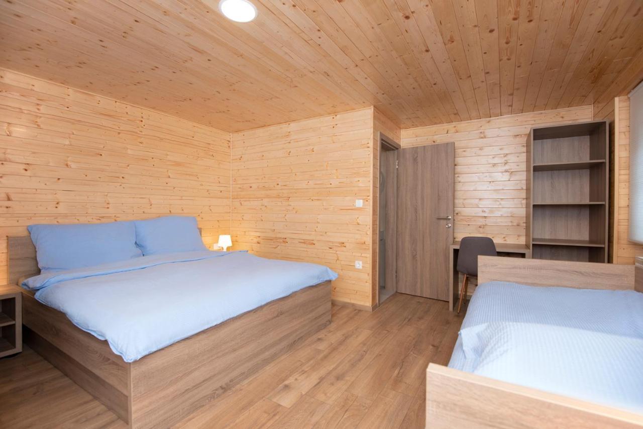Отель Zotlar House Бохинь Экстерьер фото